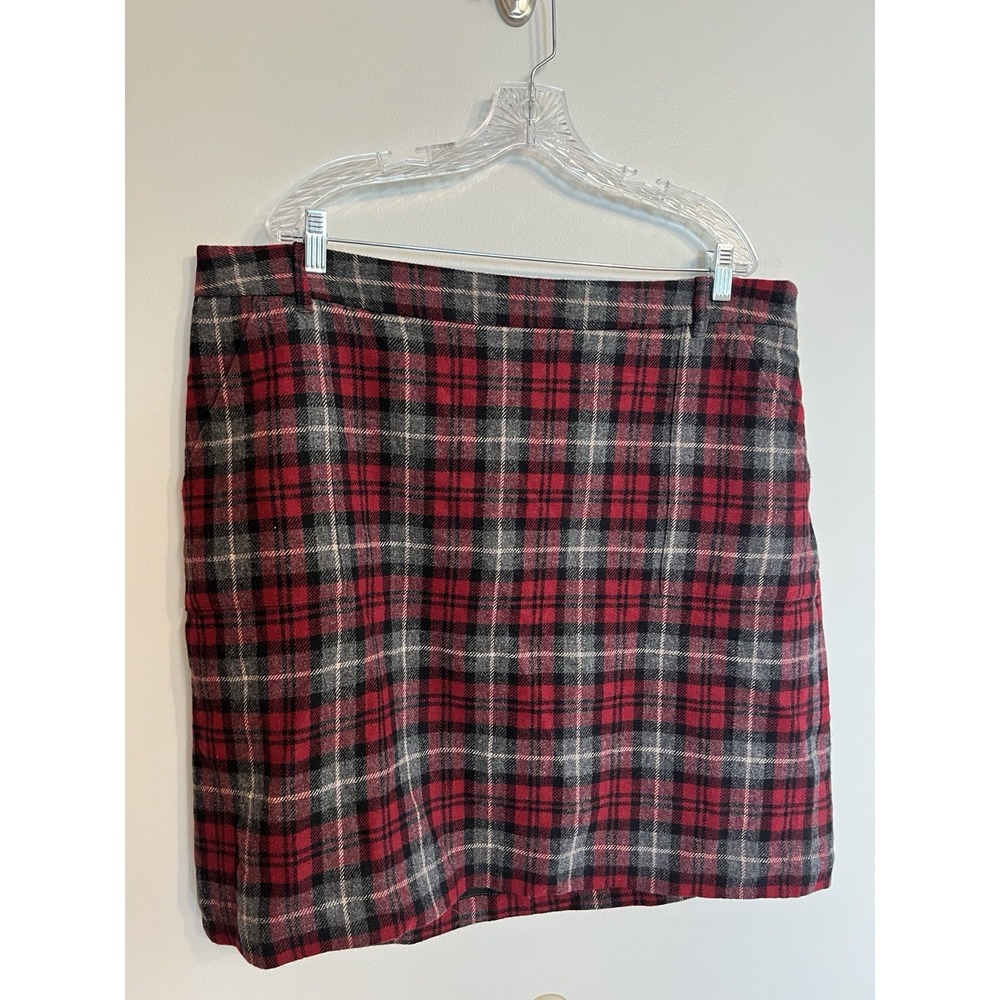 Eddie Bauer Women's 20 Tall Wool Blend Red Black Plaid Mini Skirt Preppy Vintage